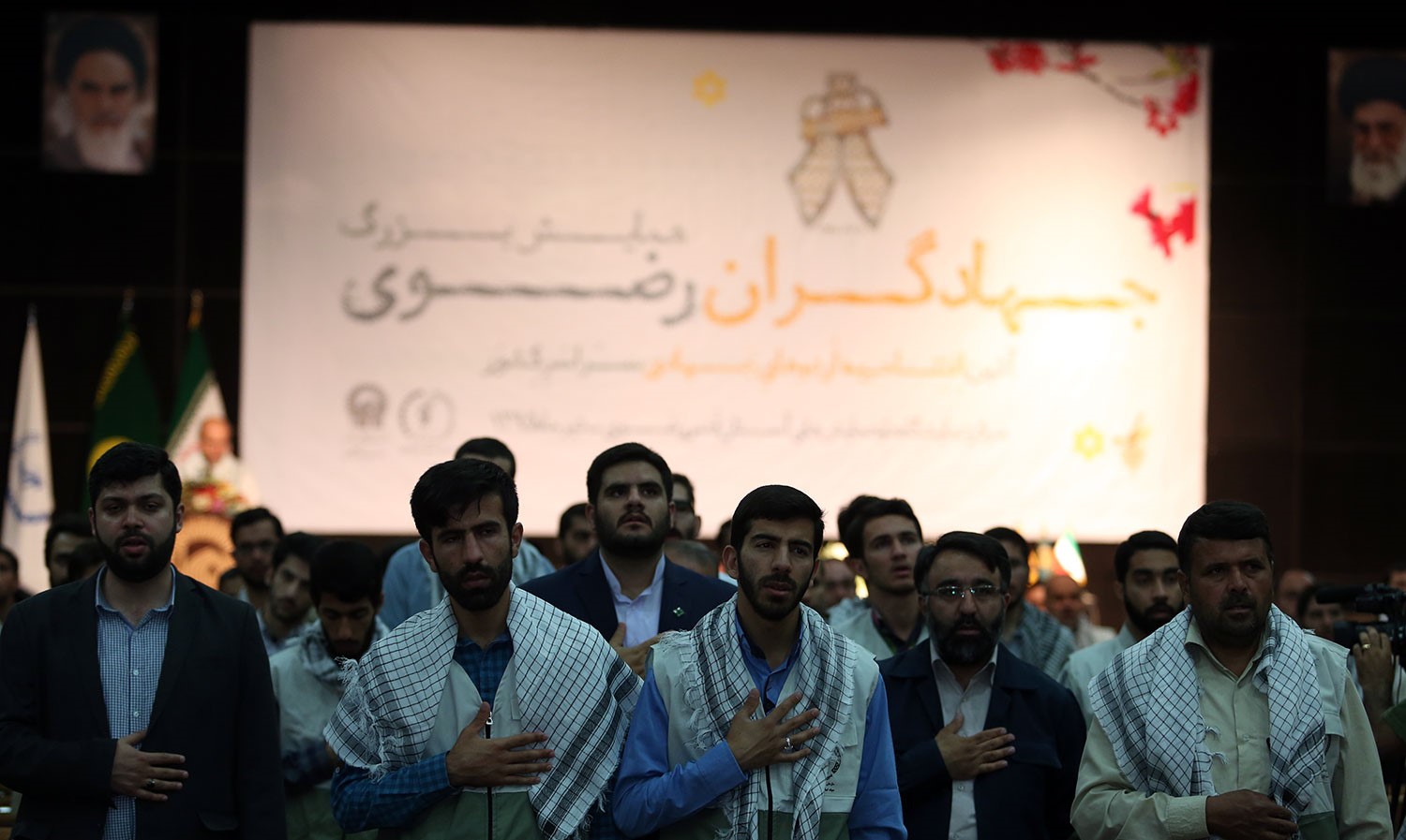 تشرف 80 جهادگر یزدی به حرم رضوی