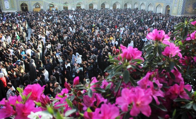 حرم رضوی مملو از حضور با شکوه زائران حرم رضوی مملو از حضور با شکوه زائران