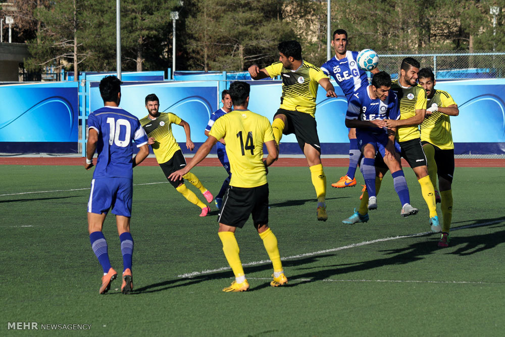 مصاف ملوان با نفت صدرنشین