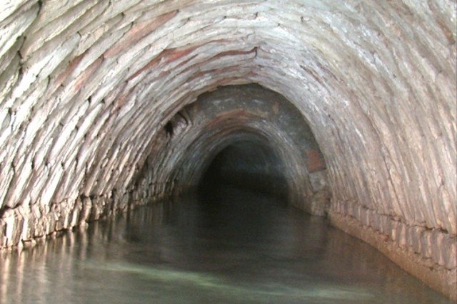 برپایی نشست کمیته گردشگری شهرستان گناباد برپایی نشست کمیته گردشگری شهرستان گناباد