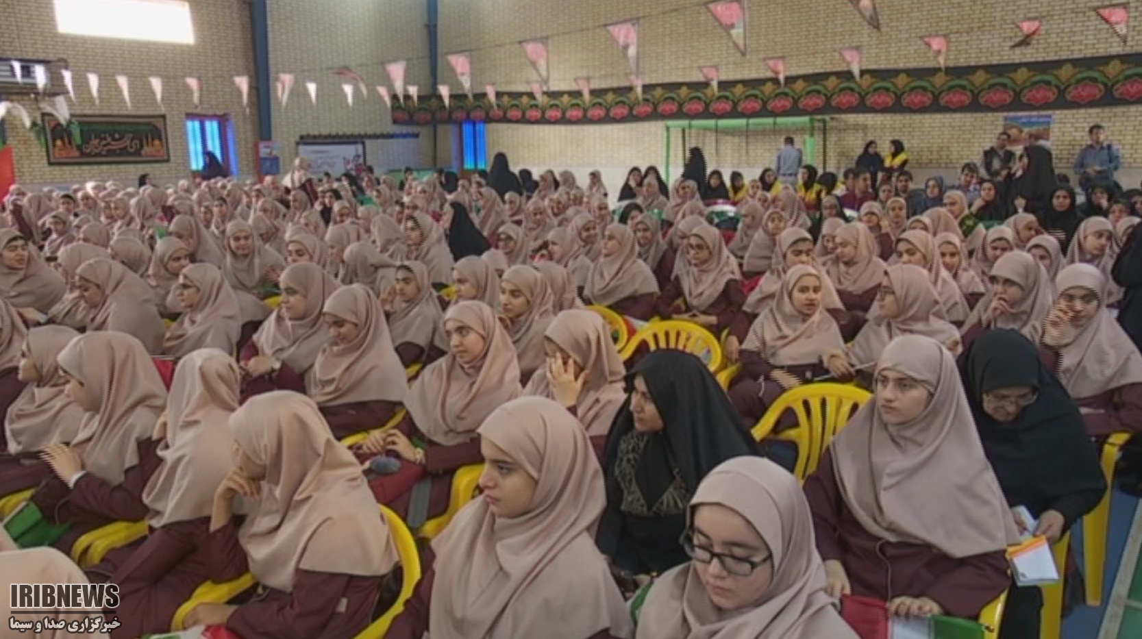 212 هزار دانش آموز سال تحصیلی جدید را آغاز کردند