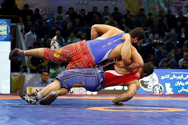 صعود کشتی گیر فارس به پیکار نهایی بزرگسالان کشور