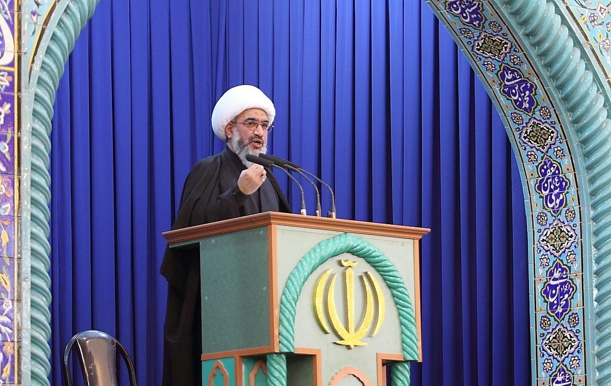 دفاع مقدس قله آبروی تاریخ ایران است