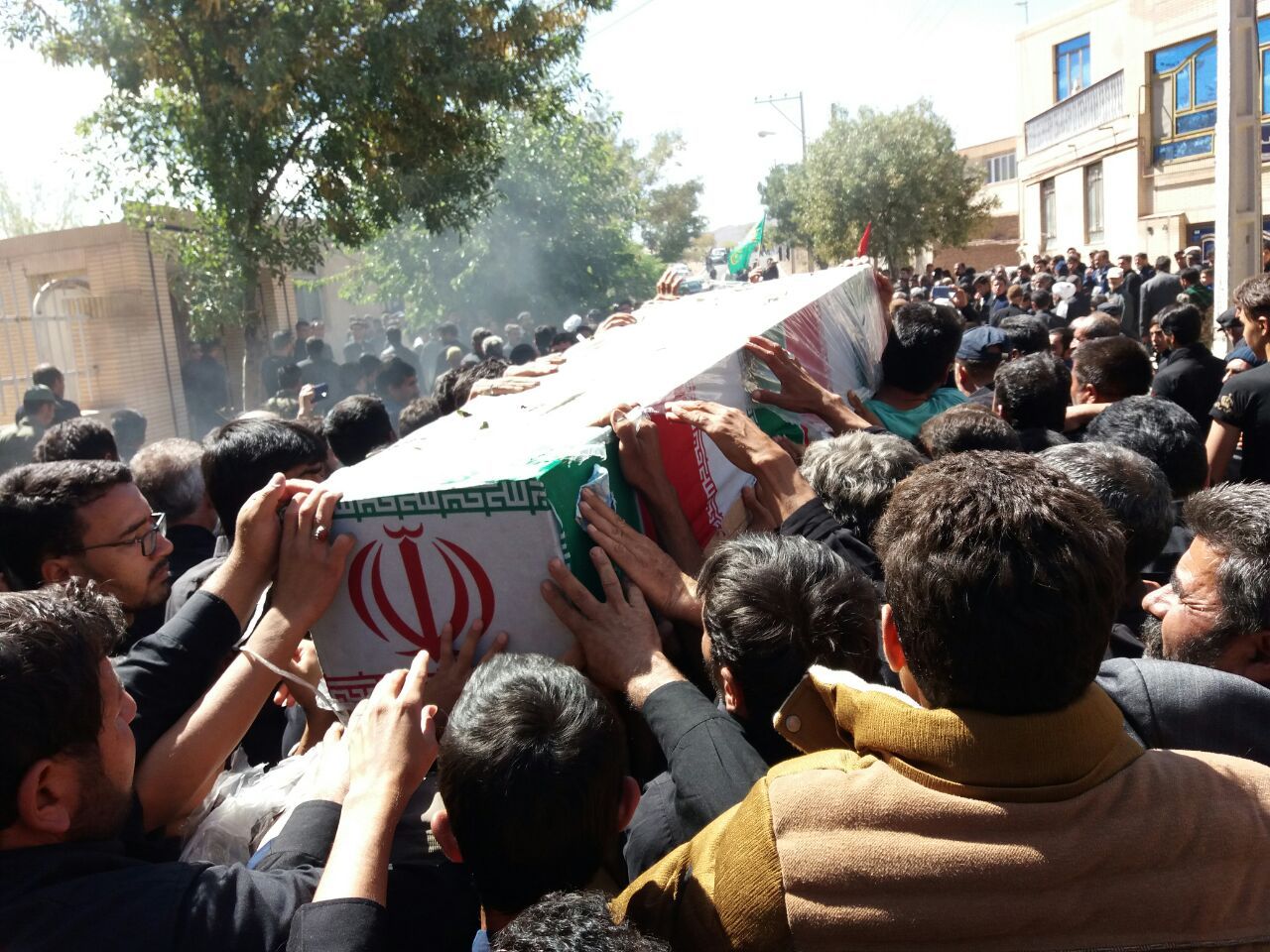 تشییع شهدای گمنام در شهر رباط سنگ بخش رخ تشییع شهدای گمنام در شهر رباط سنگ بخش رخ