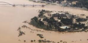 اهدای هزینه جشن روز ماما در کرمان به سیل زدگان کشور