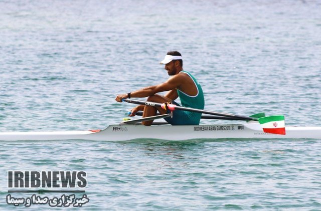 آغاز تمرینات روئینگ سوار زنجانی در دریاچه آزادی آغاز تمرینات روئینگ سوار زنجانی در دریاچه آزادی