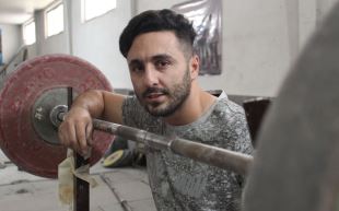 انتخاب یک گیلانی مربی تیم ملی وزنه برداری