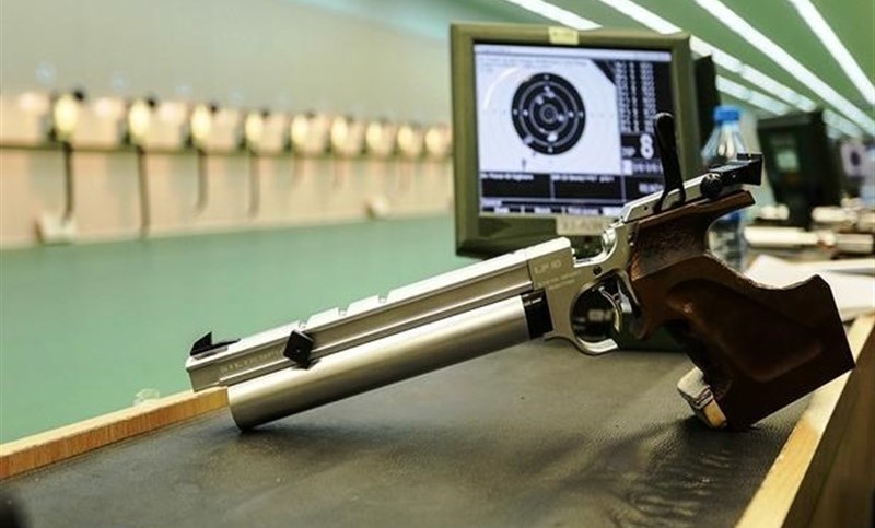 یک اصفهانی روی سکوی قهرمانی