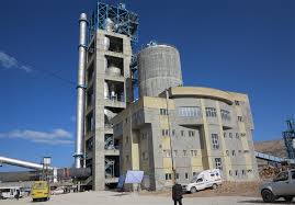 فعالیت کارخانه‌های استان با رعایت پروتکل‌های بهداشتی