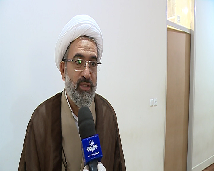 حوزویان دوشادوش مردم و مسئولان برای مقابله با کرونا حوزویان دوشادوش مردم و مسئولان برای مقابله با کرونا