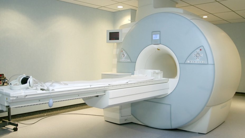 راه اندازی دستگاه پیشرفته MRI در بیمارستان نظام مافی شوش