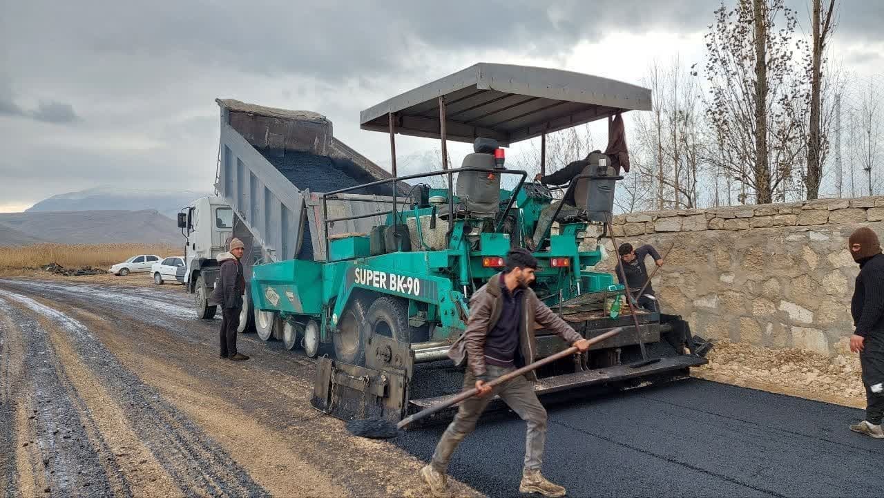 آسفالت نزدیک به  ۱۱ کیلومتر از راه‌های روستای چایپاره