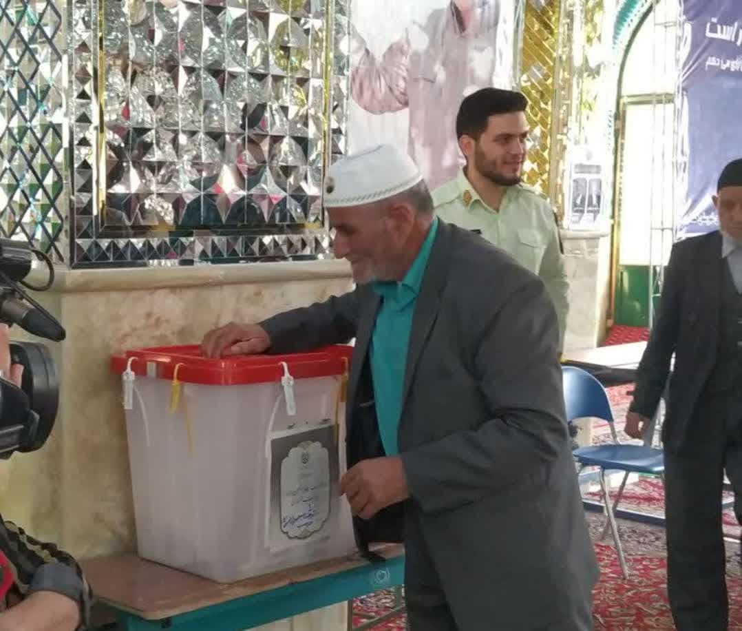 اخذ رای در روستای قاسم آباد اخذ رای در روستای قاسم آباد