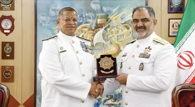 تمایل زیادی داشتم ناوشکن دنا را از نزدیک ببینم تمایل زیادی داشتم ناوشکن دنا را از نزدیک ببینم