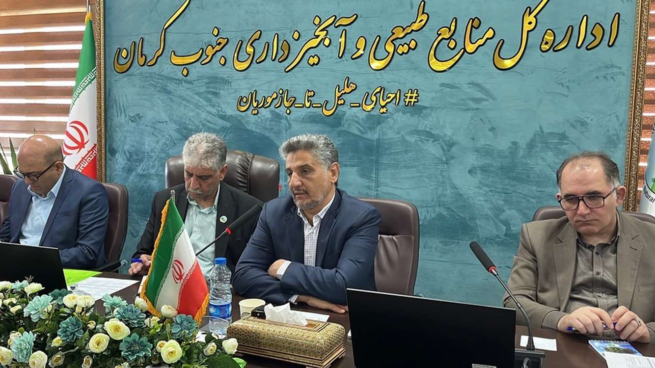 احیای تالاب جازموریان با کمک مردم احیای تالاب جازموریان با کمک مردم