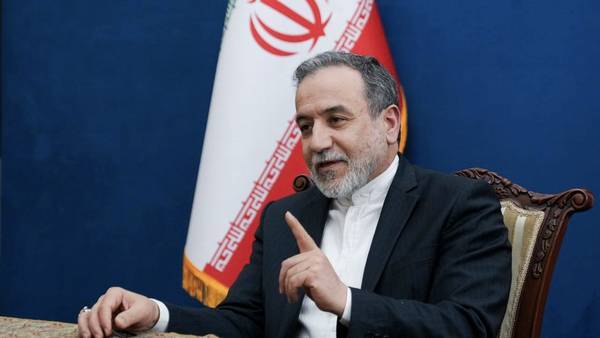 عراقچی: جهان از دلقکهای سردرگم به ستوه آمده است عراقچی: جهان از دلقکهای سردرگم به ستوه آمده است