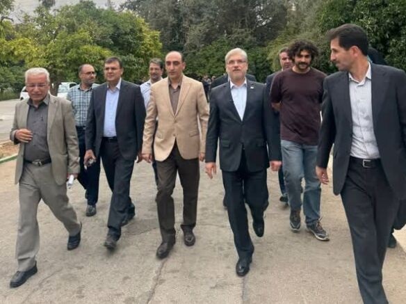 حضور وزیر علوم در دانشگاه صنعتی شیراز حضور وزیر علوم در دانشگاه صنعتی شیراز