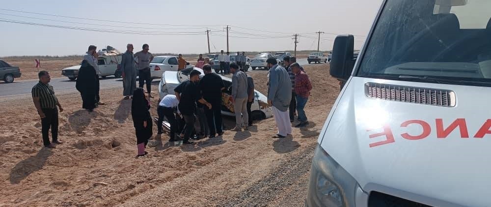 ۳ مصدوم و یک فوتی در حادثه واژگونی خودرو در محور آبادان – اروندکنار