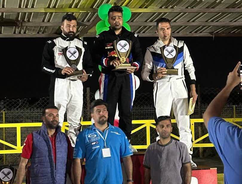 درخشش  رانندگان بوکانی در مسابقات شتاب ( درگ )