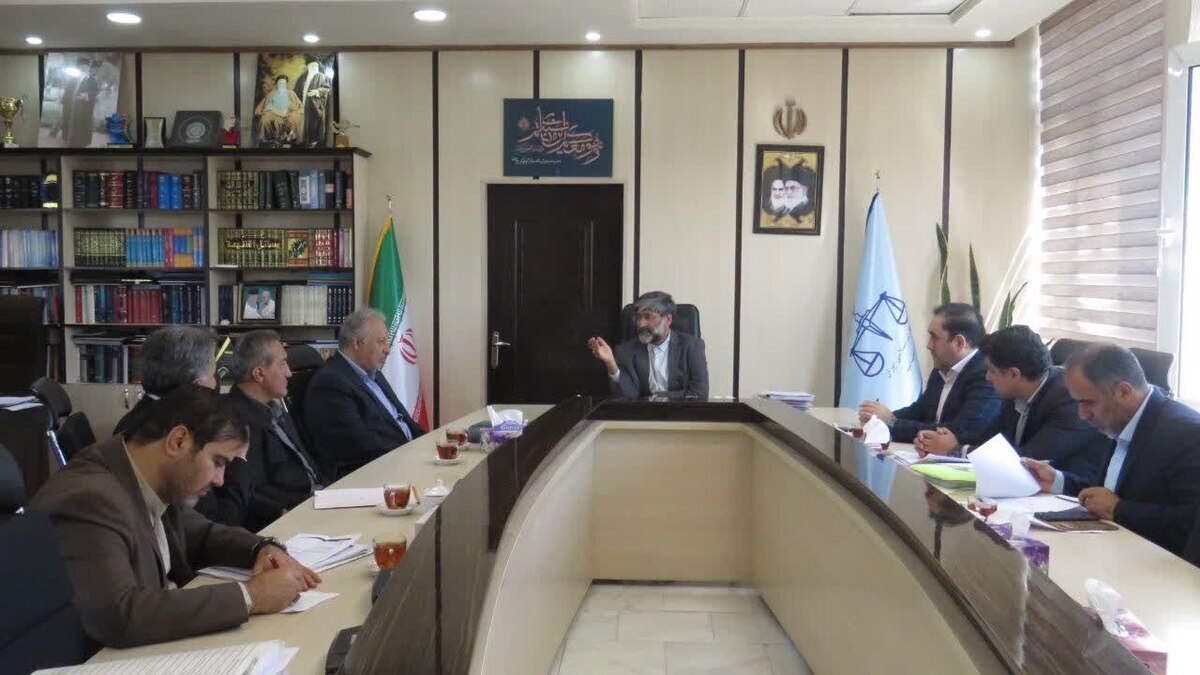 مهلت دو هفته‌ای رئیس کل دادگستری استان آذربایجان غربی برای صدور اسناد تمام واحد‌های تولیدی