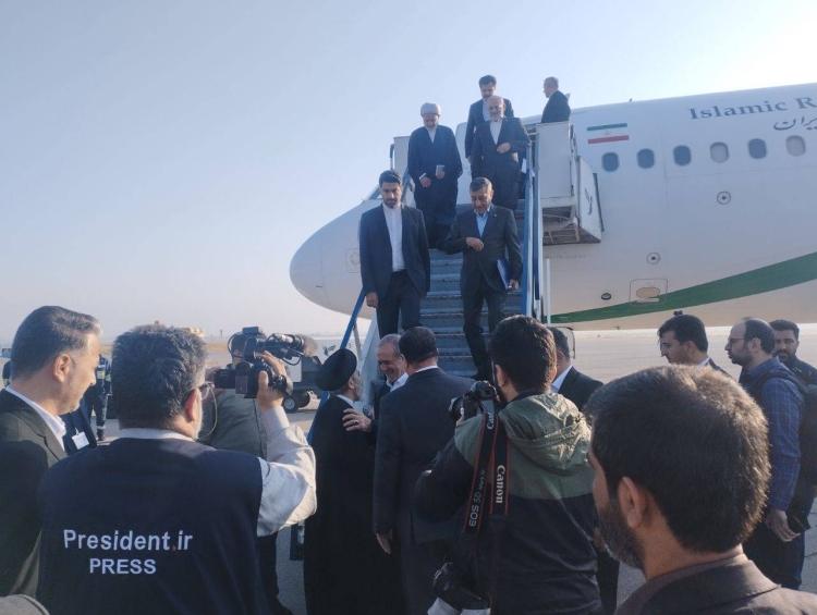 ورود رئیس جمهور به ارومیه ورود رئیس جمهور به ارومیه