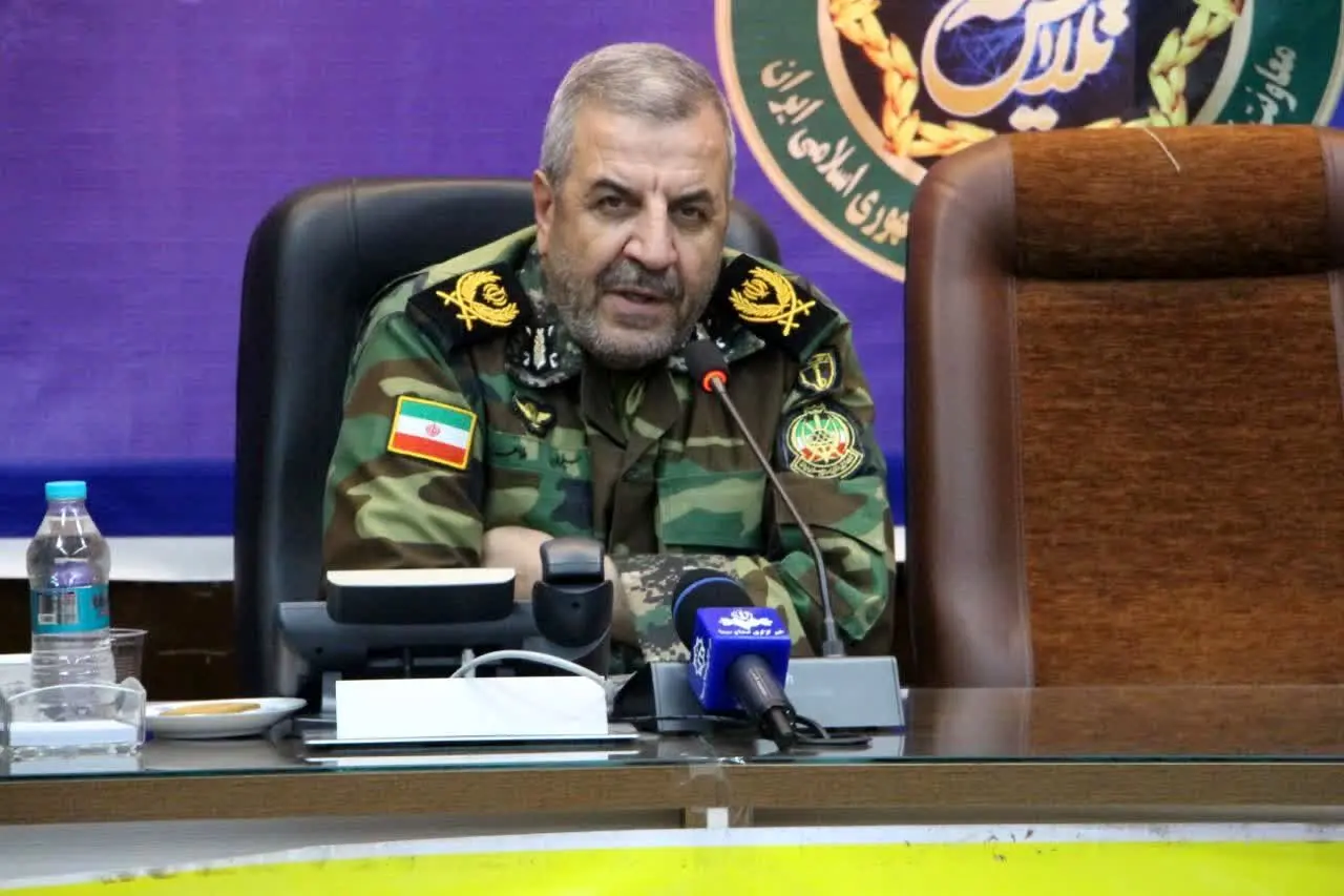 سرنگونی پهپاد پیشرفته «هرون» توسط پدافند ارتش در غرب کشور سرنگونی پهپاد پیشرفته «هرون» توسط پدافند ارتش در غرب کشور