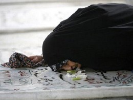 آسمانی شدن مادر شهید سیامک عباسی در استان زنجان آسمانی شدن مادر شهید سیامک عباسی در استان زنجان