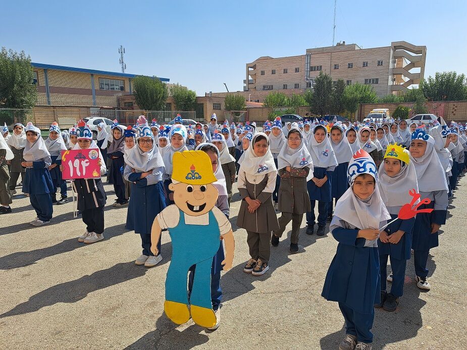 دانشآموزان دزفول به جمع همیاران گاز پیوستند دانشآموزان دزفول به جمع همیاران گاز پیوستند