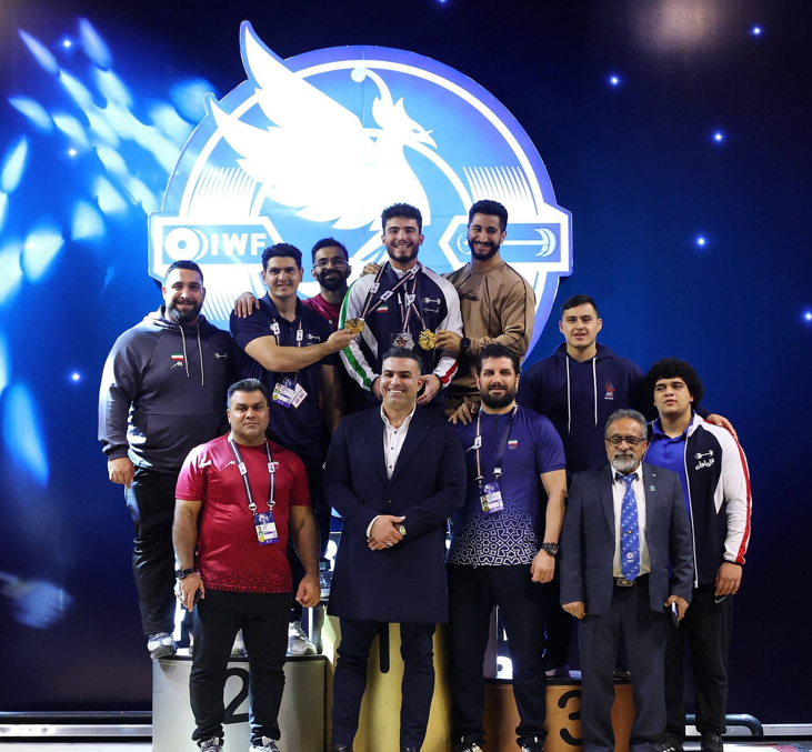 قهرمانی دو وزنه بردار ایرانی در روز نخست جام فجر قهرمانی دو وزنه بردار ایرانی در روز نخست جام فجر