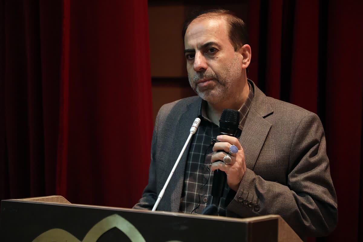 برگزاری نشست علمی کتاب از ایرانمان دفاع می‌کنیم در قم